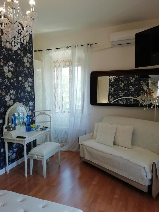 Le Pinelle Bed and Breakfast Terni Buitenkant foto